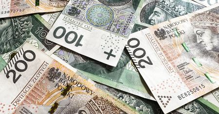 Ponad 3,5 tys. zł na rękę dla pracowników. Pierwsze pieniądze widać już na kontach