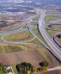 Wielkie napięcie nad austostradą. Nieprawidłowości przy budowie A1