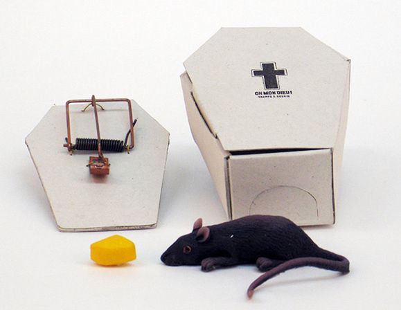 Pułapka na myszy z trumienką w zestawie