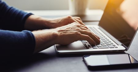 Świętuj Czarny Piątek z grupą x-kom i zrób sobie świąteczny prezent