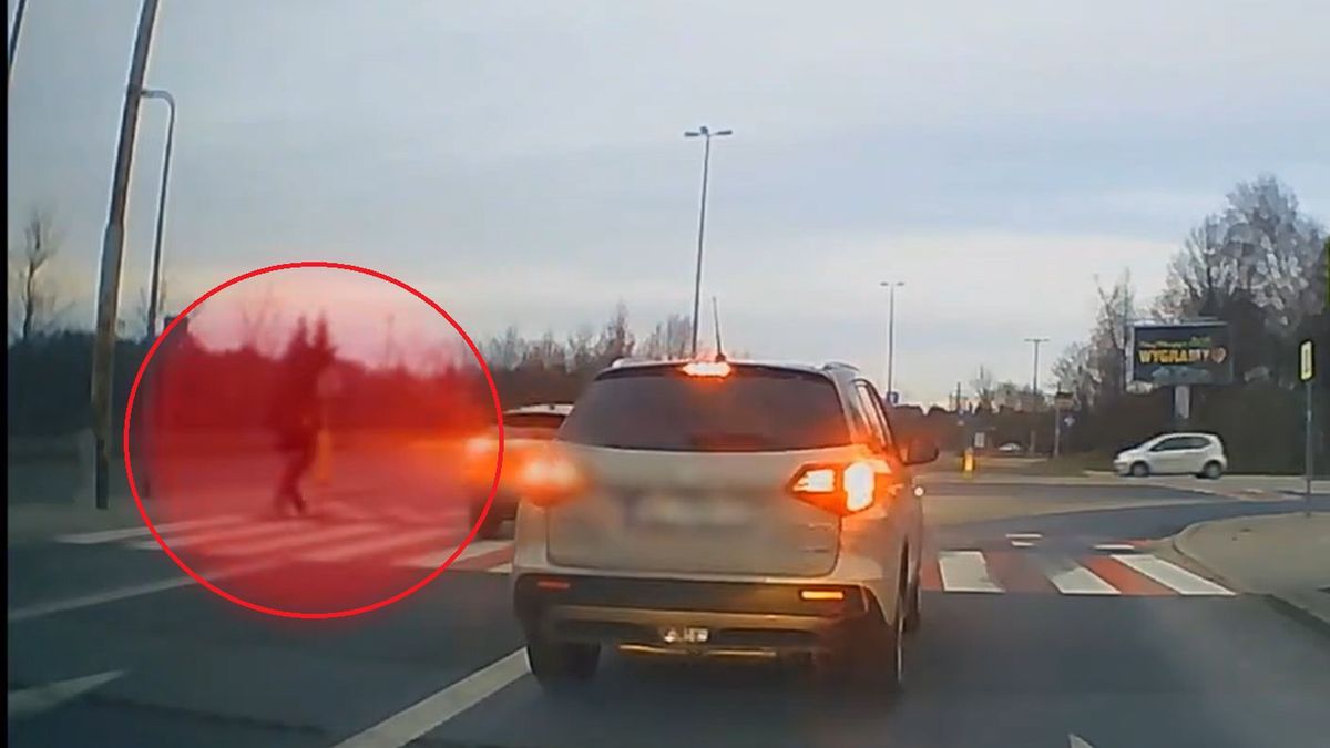 Kierowca prawie potrącił pieszego. Policja ostrzega 