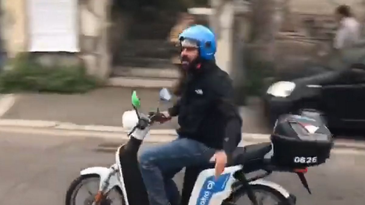 Kibic zajął się wyzywaniem Anglików zamiast obserwowaniem drogi