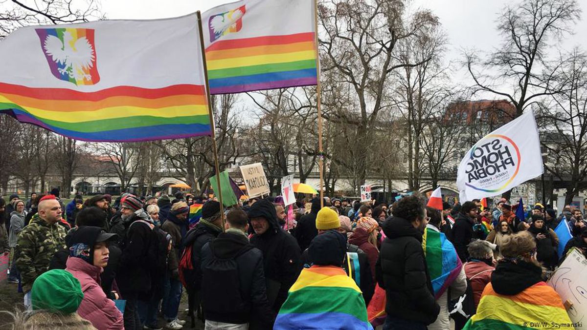 Protest w Berlinie przeciwko "Strefom bez LGBT" w Polsce