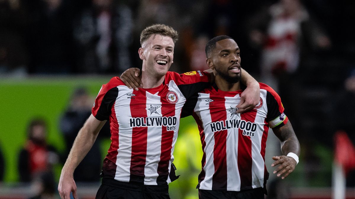 Getty Images / Andrew Kearns / Na zdjęciu: Ivan Toney (z prawej) zanotował udany powrót do gry w Premier League