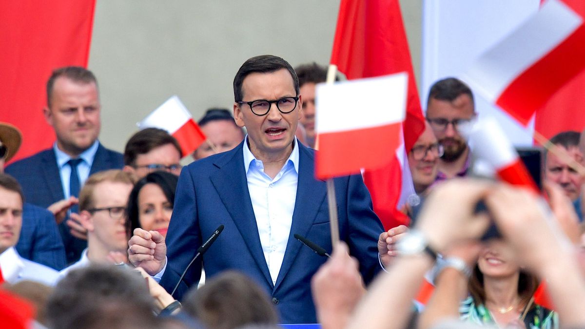 Rząd w ciągu jednego miesiąca zwiększył deficyt budżetu z 10 do ponad 20 mld zł