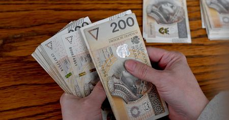 Raty kredytów szybują w górę. W kilka miesięcy wzrosły o blisko 100 proc.