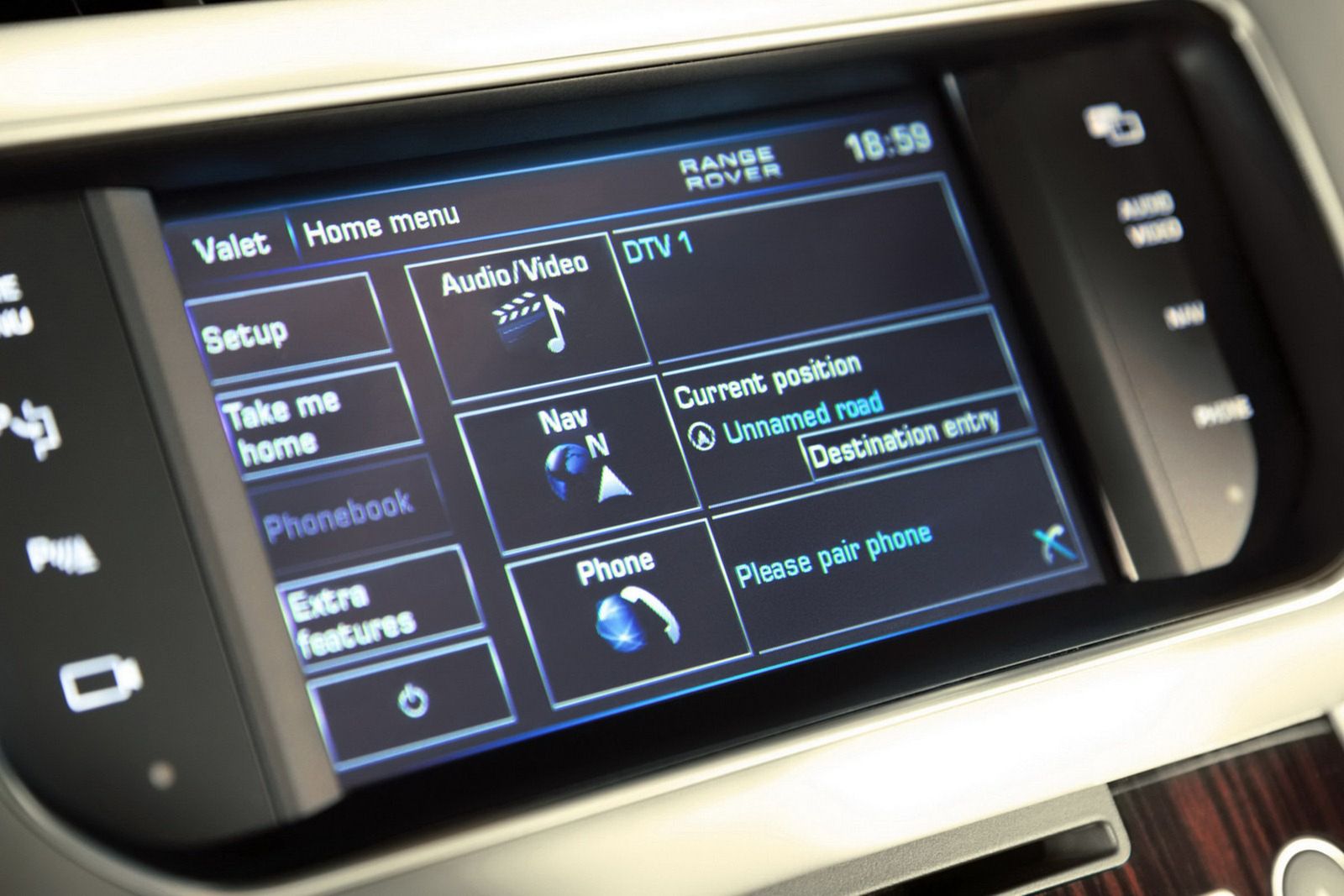 Nowy Ranger Rover (2013) w obszernej galerii 22