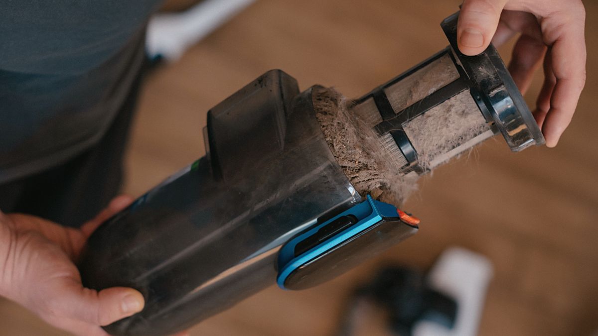 change a vacuum dust filter after cleaning house
change a vacuum dust filter after cleaning house
Yuliia  Kokosha