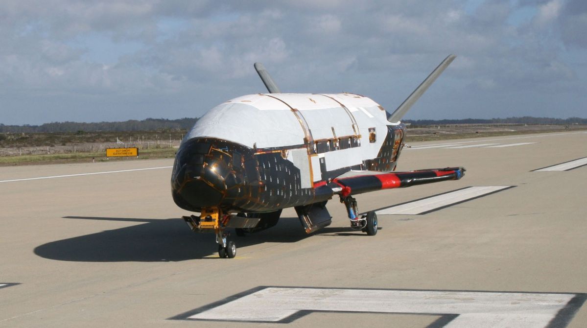 Trump dosypał kolejny miliard na tajny program kosmiczny X-37B