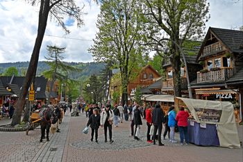 Zakopane przegrało w sądzie. Nadal będzie pobierać opłatę
