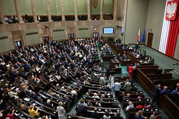 Kontrole biur poselskich. Nieprawidłowości w większości przypadków