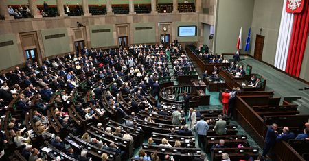 Kontrole biur poselskich. Nieprawidłowości w większości przypadków