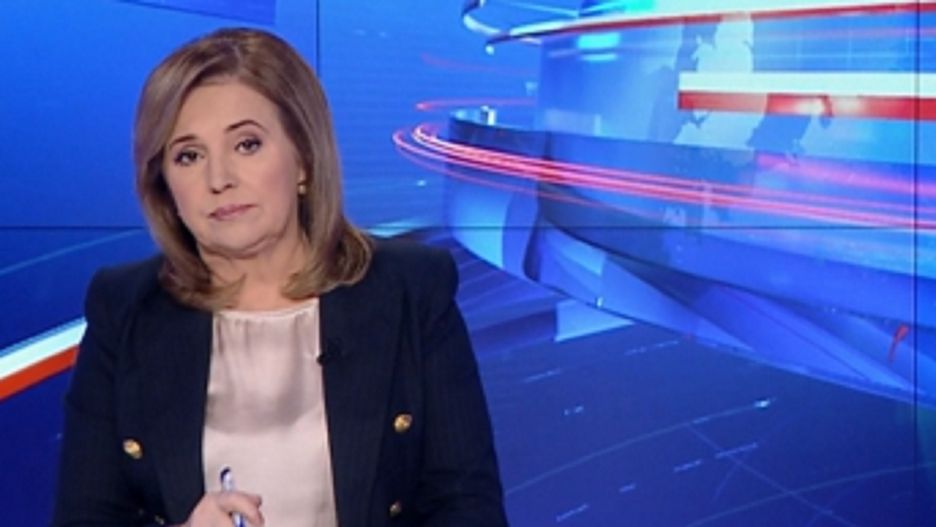 Danuta Holecka prowadziła główne wydanie piątkowych "Wiadomości"