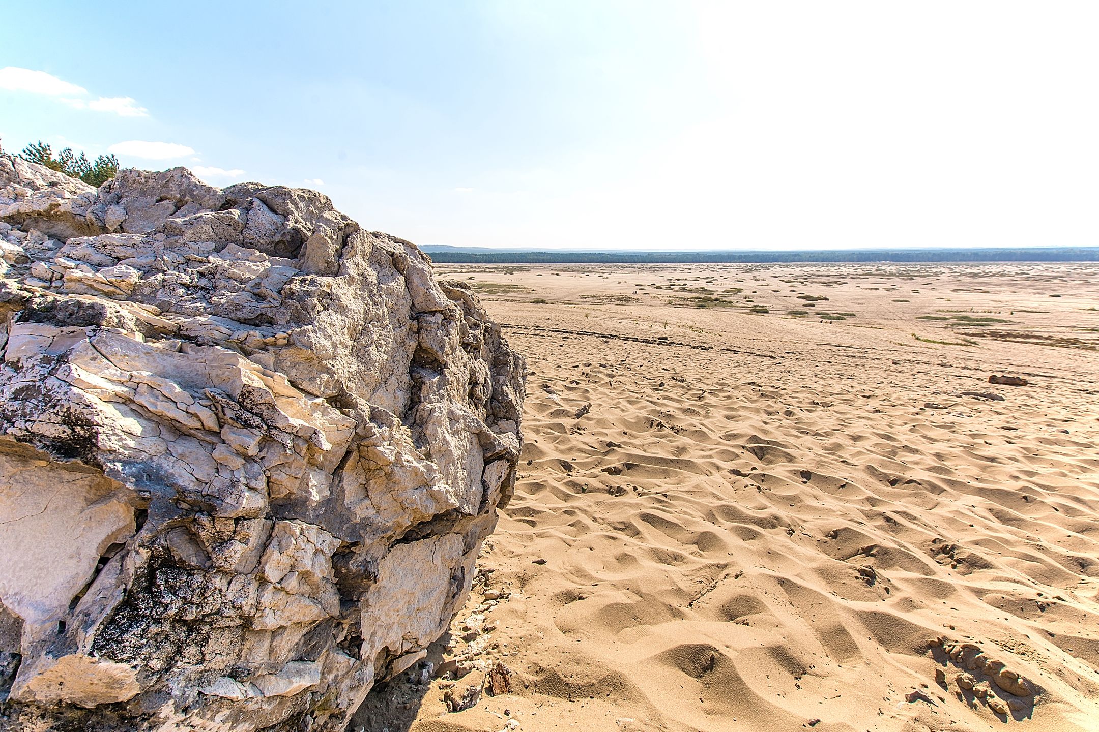 Reinfus Przemyslaw
bledowska desert, bledow desert, bledowska, desert, landscape, nature, sand, outdoor, beautiful, poland, travel, tourism, day, light, bright, colorful, nature 2000