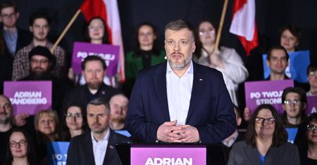 Zandberg kandydatem na prezydenta. "Czas posłać Kaczyńskiego i Tuska na emeryturę"
