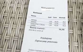 Zamówił w restauracji deser i napój. Doliczono mu 13 zł
