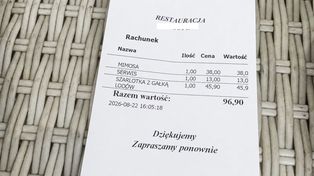 Zamówił w restauracji deser i napój. Doliczono mu 13 zł
