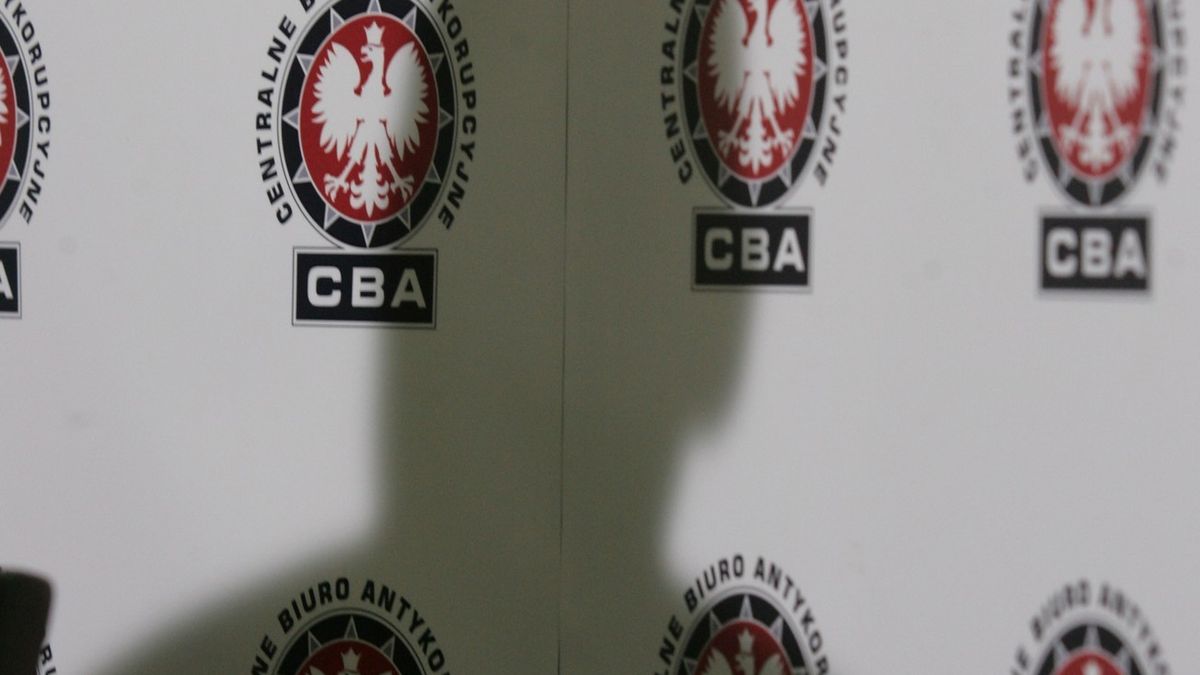 Zatrzymani przez CBA trafili do Prokuratury Okręgowej w Katowicach, gdzie usłyszeli zarzuty