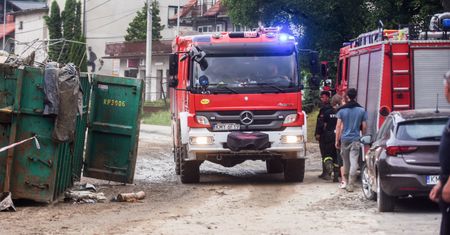 Pogoda. Dziesiątki interwencji strażaków na Pomorzu. IMGW nadal ostrzega