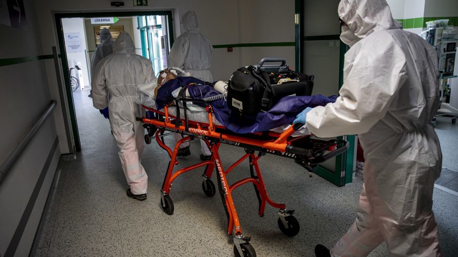 Koronawirus. Trudna sytuacja epidemiczna w Czechach 