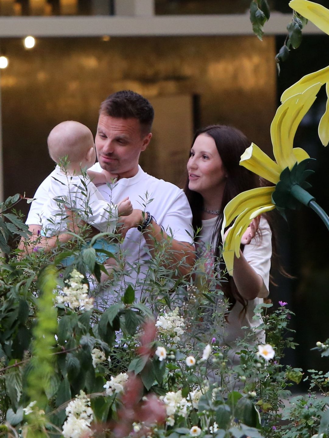 Marcin Hakiel i Dominika Serowska maszerują po mieście z Romeo