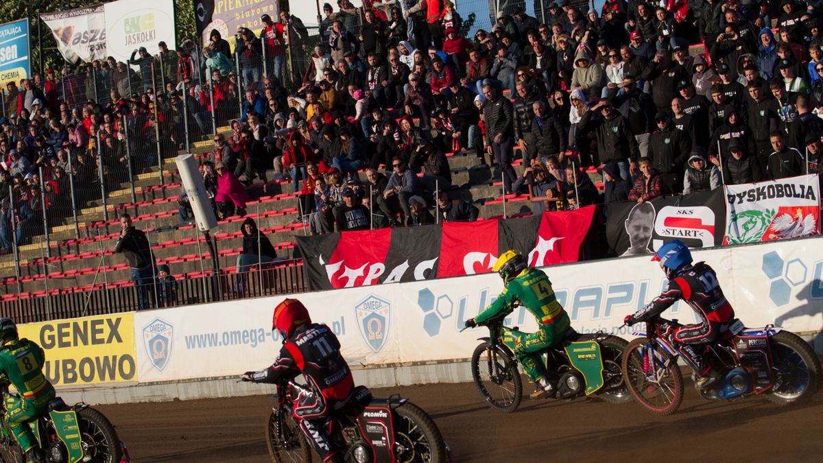 WP SportoweFakty / Tomasz Kordys / Na zdjęciu: mecz żużlowy w Gnieźnie