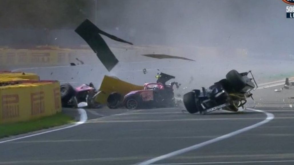 Zdjęcie okładkowe artykułu: Twitter / Twitter / Wypadek podczas wyścigu Formuły 2 w Belgii
