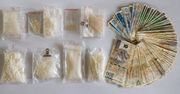 Policjanci zatrzymali 43-latka z narkotykami. Grozi mu do 10 lat więzienia