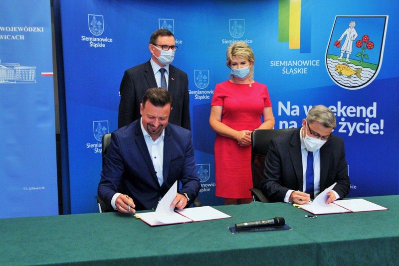 Siemianowice Śląskie. Umowa podpisana, do miasta trafią pieniądze na remont dróg.