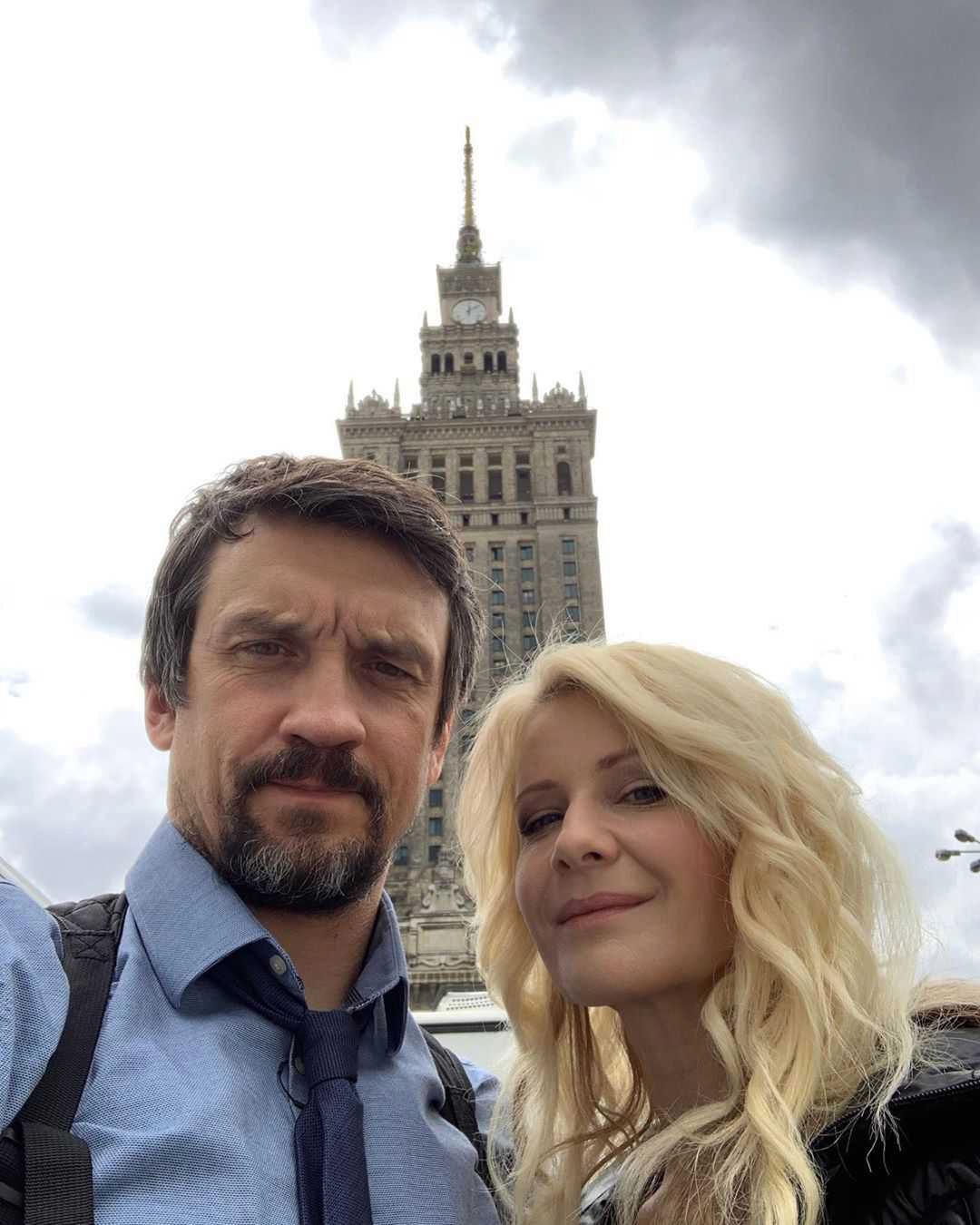 Małgorzata Kożuchowska i Michał Czernecki na planie serialu "Motyw", fot. Instagram