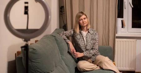 Rosjanka w Polsce: Wielu ludzi rzuca wszystko i ucieka z Rosji