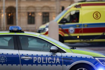 Znęcał się nad 88-letnim ojcem. Senior nie przeżył. "Głębokie rany głowy"
