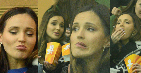 Miny Mariny na meczu... Wyraziste?