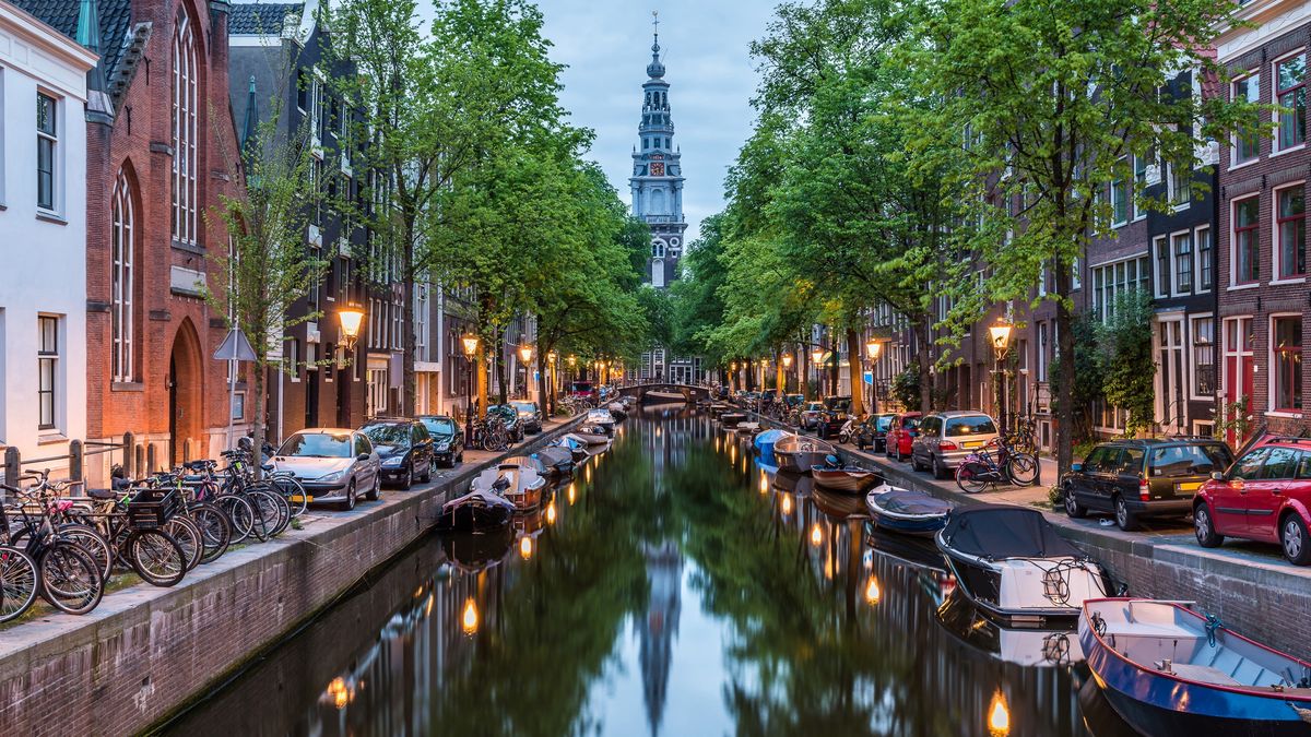 amsterdam, street, netherlands, holland, north, river, western, travel, view, illuminated, european, urban, culture, landmark, night, light, old, evening, dusk, twilight, building, canal, church, famous, reflection, architecture, city, blue, dutch, sky, boat, house, tourism, scene, water, bridge, europe, capital, cityscape