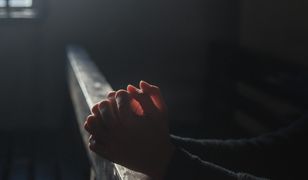Pedofilia w Kościele. Ksiądz oskarżony o molestowanie dwóch nastolatek