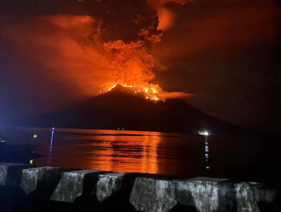 Ruang volcano eruption prompts tsunami warnings and airport closure