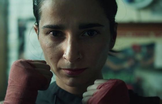 Ból towarzyszący uprawianiu sportu w nowej kampanii „Be more human” Reeboka