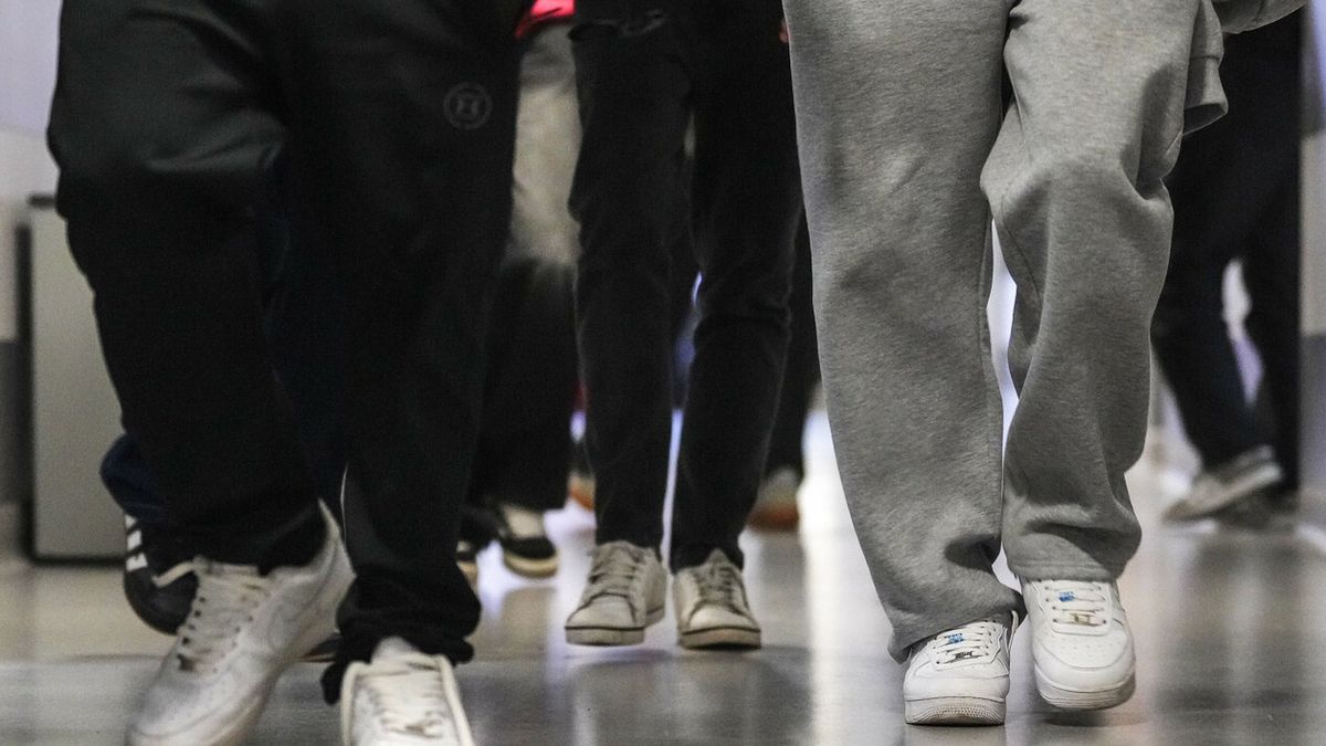 Reporter archiwum 2025 1031.10.2025 Warszawa XIII Liceum Ogolnoksztalcace im. plk. Leopolda Lisa-Kuli fot Marysia Zawada/REPORTERMarysia Zawada/REPORTER