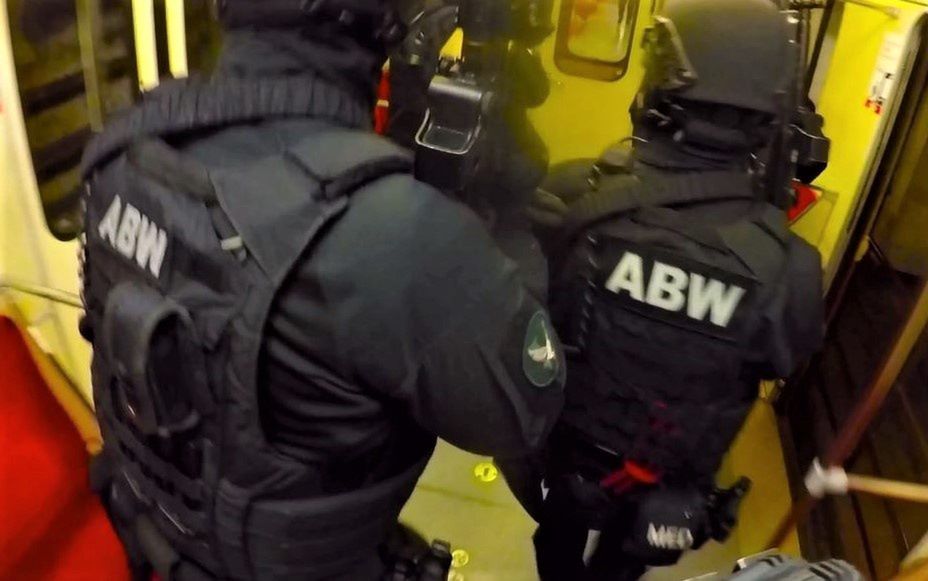 Żaryn: Po działaniach ABW wydalono z Polski obywatela Tadżykistanu 
