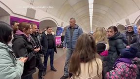 Poruszające sceny z kijowskiego metra. Ukraińców odwiedził mer miasta