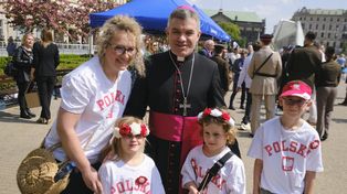 Nowenna w intencji Ojczyzny. Abp Zbigniew Zieliński wzywa do modlitwy