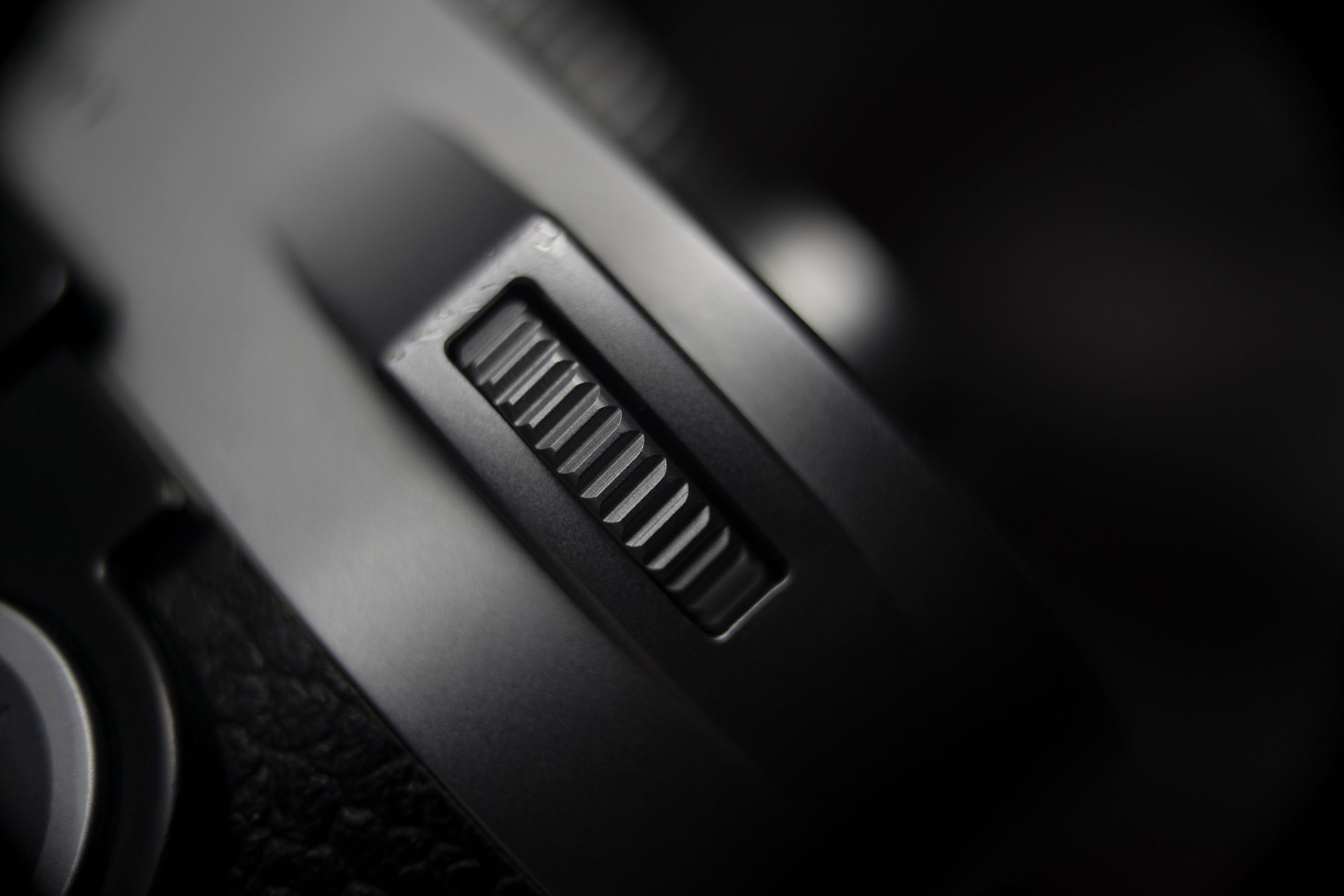 Leica M Typ 240 - klasyczne połączenie elegancji z nowoczesną technologią 22