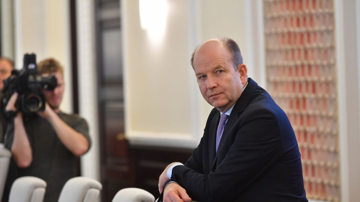 Konstanty Radziwiłł, minister zdrowia