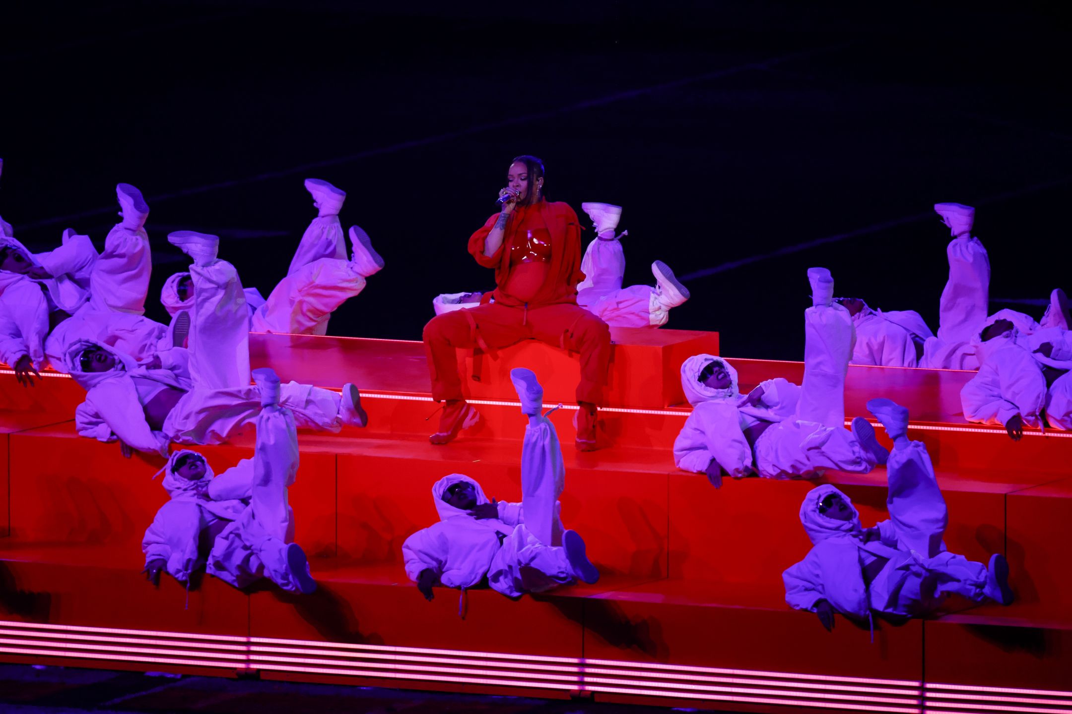 Fani są rozczarowani występem Rihanny podczas Super Bowl. "Nawet nie próbowała udawać, że śpiewa"