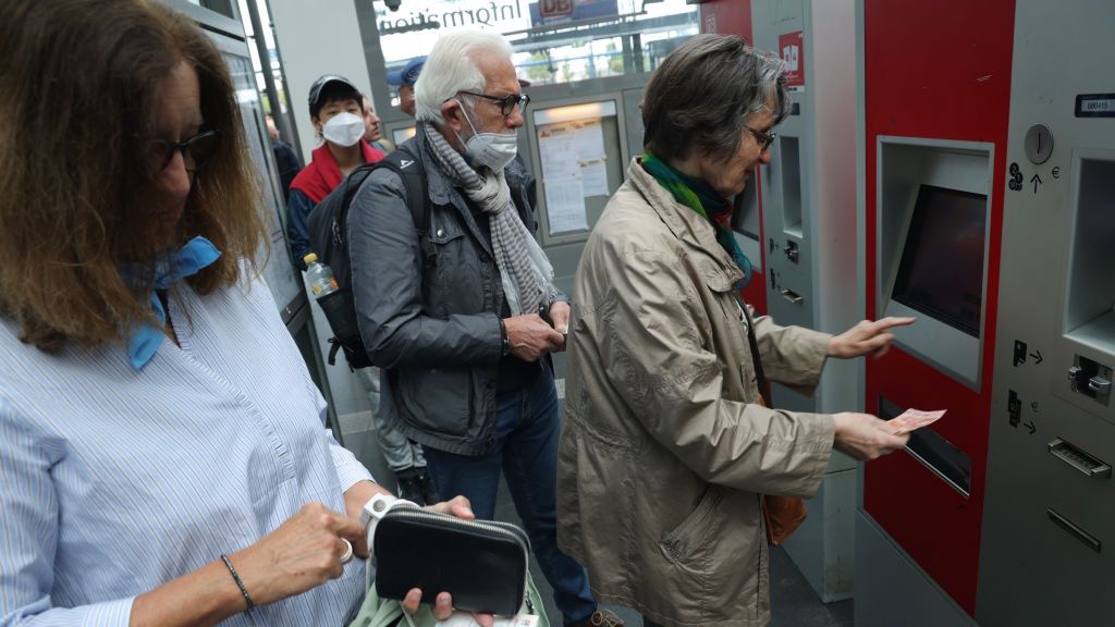 Niemcy przerzucili się na pociągi.