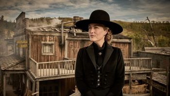 Dziś na Netflixie najważniejsza premiera tygodnia. 10-odcinkowy serial z Gillian Anderson dla fanów Yellowstone i Gry o tron