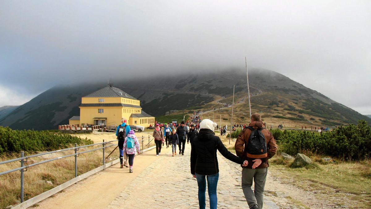 Karpacz , droga na Śnieżkę