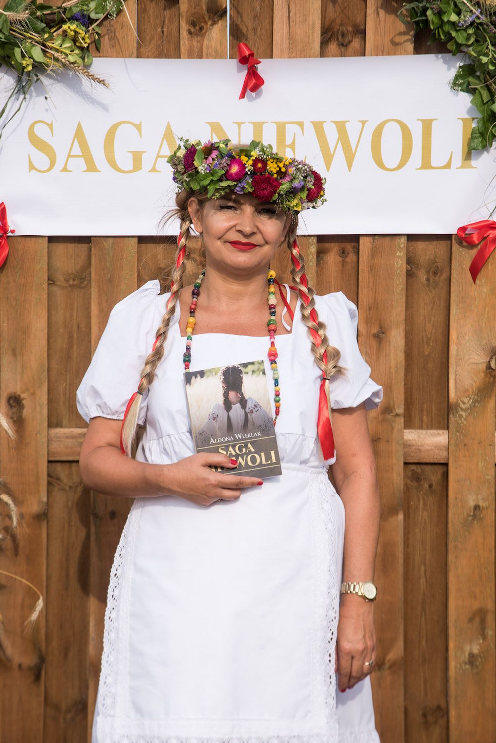 Aldona Wleklak na premierze swojej autorskiej powieści "Saga niewoli"