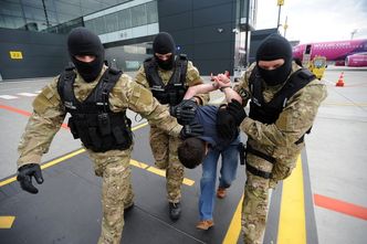 Ponad miliard złotych rocznie wydajemy na służby specjalne