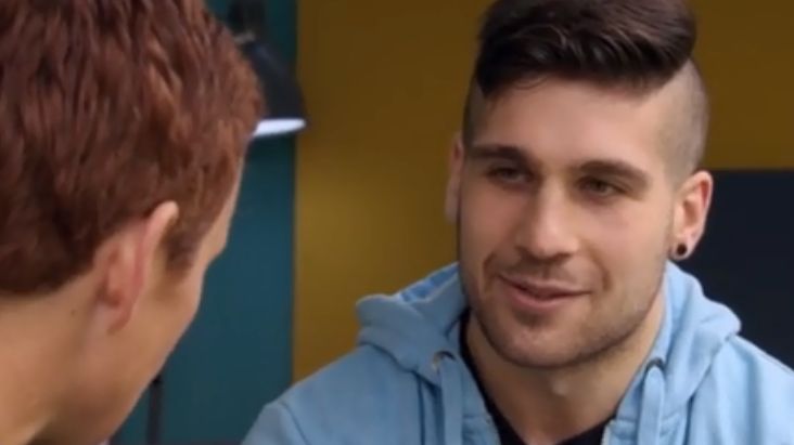 W pewnym momencie na ciele mężczyzny zaczęły pojawiać się małe guzki 